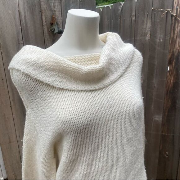 Anthropologie Cozy White off shoulder wool and cashmere blend sweater size S - Picture 3 of 8
